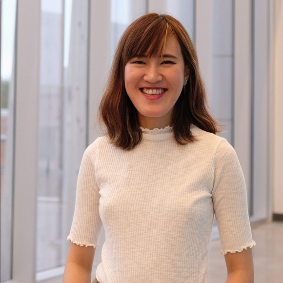 Meet your Posher, Lillian - Picture 1 of 1